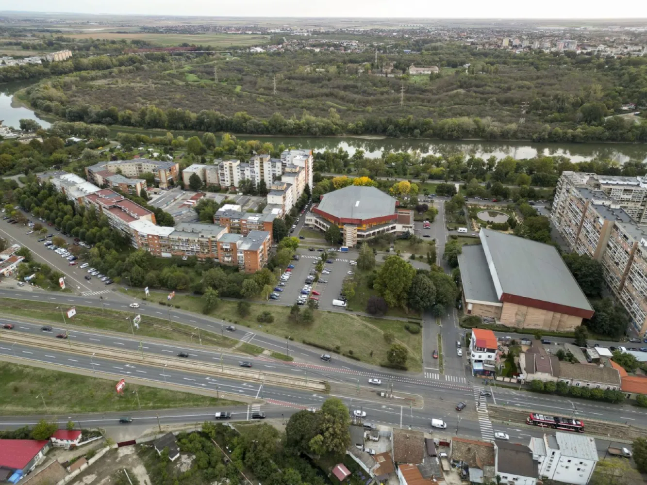 Calea Iuliu Maniu, urbanism P+2+M POT 65% CUT 1.25
