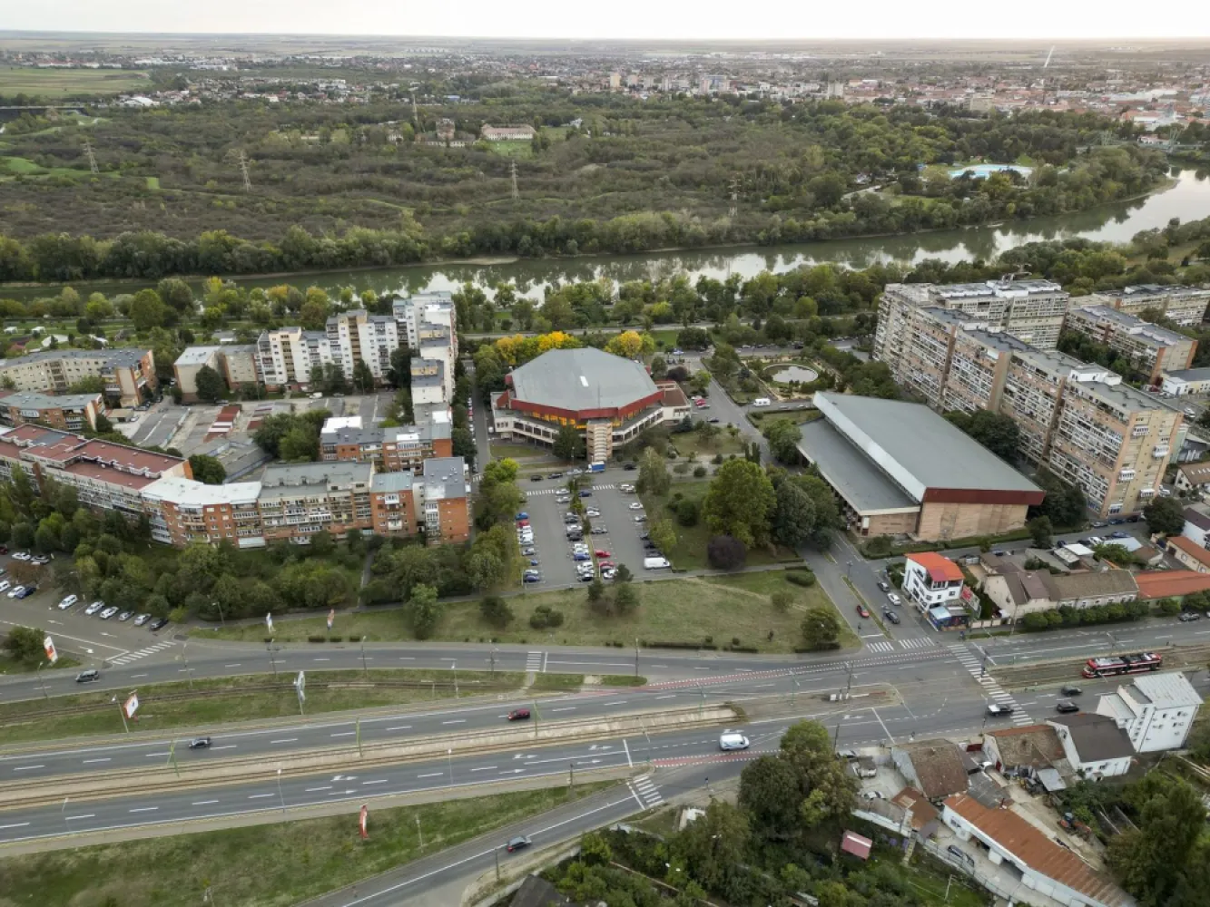 Calea Iuliu Maniu, urbanism P+2+M POT 65% CUT 1.25