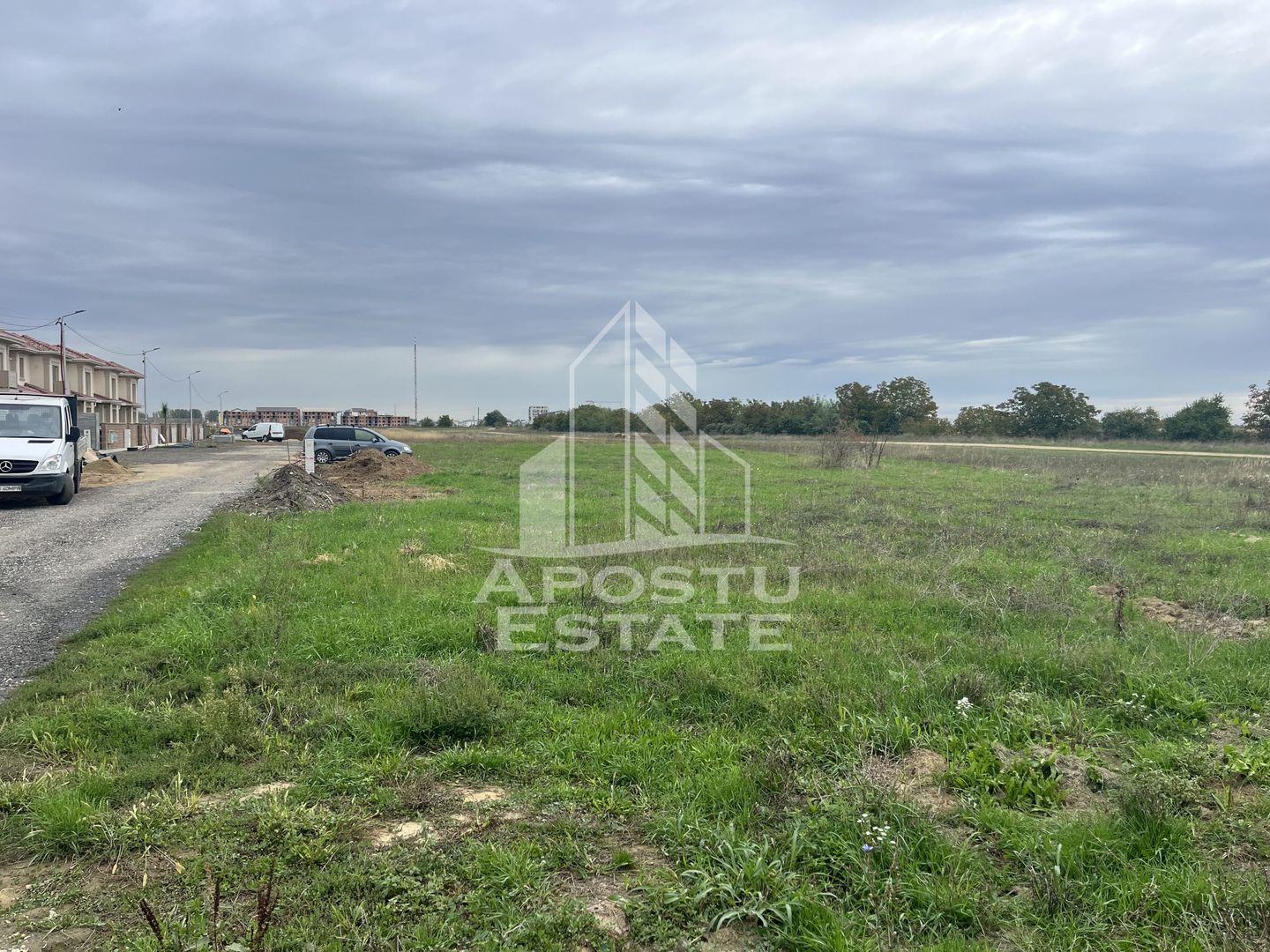 Teren 812 mp, de vanzare, PUZ aprobat P+2, Giroc