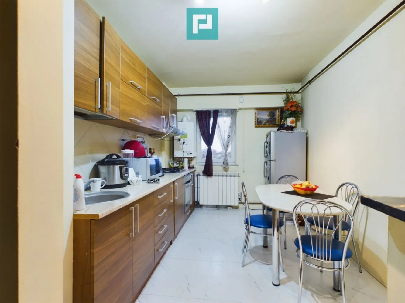 Apartament panoramic cu 4 camere zona 300