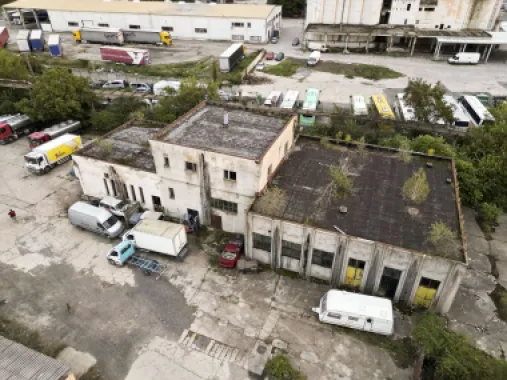 Teren industrial de 6,820mp Strada Poetului