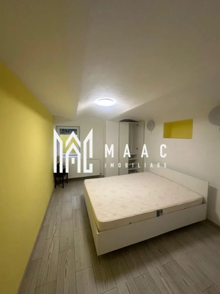 Apartament 2 camere | 50 MPU | Ultracentral - MAAC Imobiliare vă propune spre închiriere un apartament cu 2 camere, la demisol, într-o zonă ultracentrală de pe strada General Gheorghe Magheru. Locuința beneficiază de o poziție excelentă, cu acces rapid la principalele puncte de interes din oraș: restaurante, cafenele, magazine, instituții și zone turistice. Compartimentarea imobilului: -Hol generos de acces -Bucătărie mobilată și utilată -Sufragerie luminoasă -Dormitor matrimonial -Baie cu geam pentru aerisire Nu se acceptă animale de companie. Se percepe o garanție în cuantumul unei luni de chirie. Pentru mai multe detalii, specificați anunțul cu CP2889075. }}