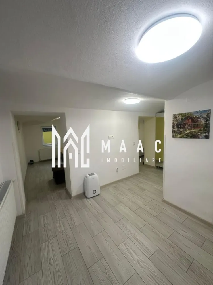 Apartament 2 camere | 50 MPU | Ultracentral - MAAC Imobiliare vă propune spre închiriere un apartament cu 2 camere, la demisol, într-o zonă ultracentrală de pe strada General Gheorghe Magheru. Locuința beneficiază de o poziție excelentă, cu acces rapid la principalele puncte de interes din oraș: restaurante, cafenele, magazine, instituții și zone turistice. Compartimentarea imobilului: -Hol generos de acces -Bucătărie mobilată și utilată -Sufragerie luminoasă -Dormitor matrimonial -Baie cu geam pentru aerisire Nu se acceptă animale de companie. Se percepe o garanție în cuantumul unei luni de chirie. Pentru mai multe detalii, specificați anunțul cu CP2889075. }}