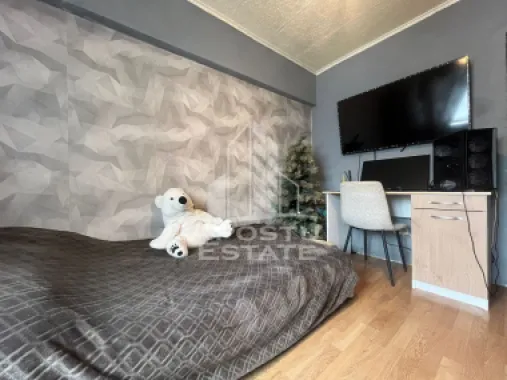 Apartament 4 camere, zona Confectii