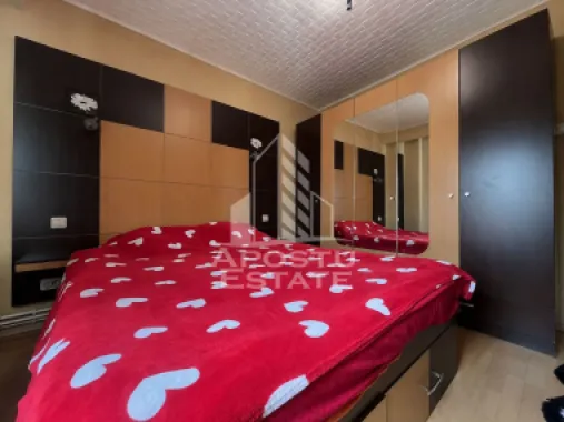 Apartament 4 camere, zona Confectii