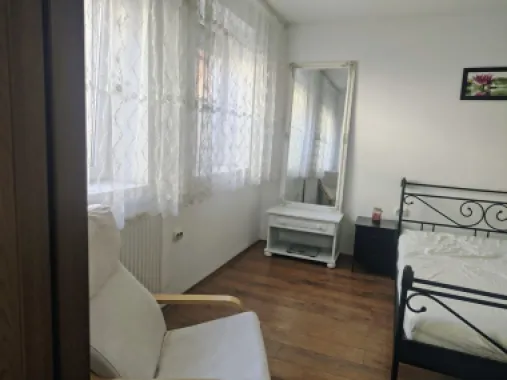 Ultracentral , 2 camere Oradea, 320 E/luna, neg. Comision 50%