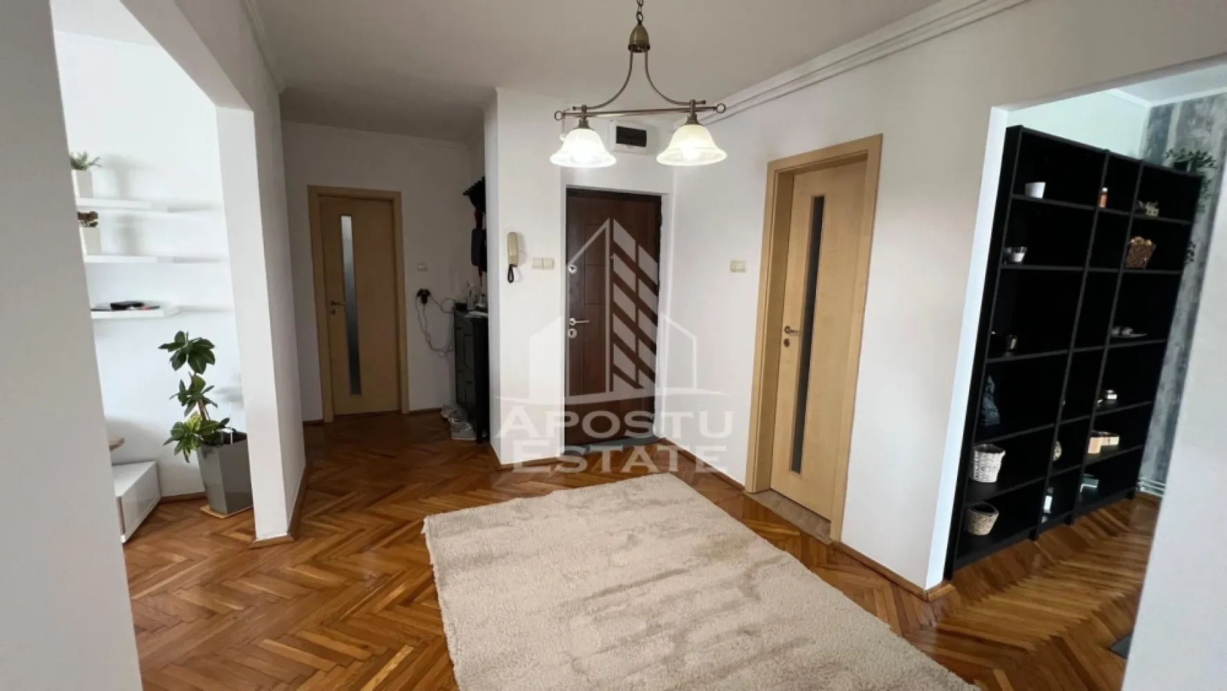Apartament cu 4 camere de inchiriat, zona Olimpia/Stadion, Timisoara