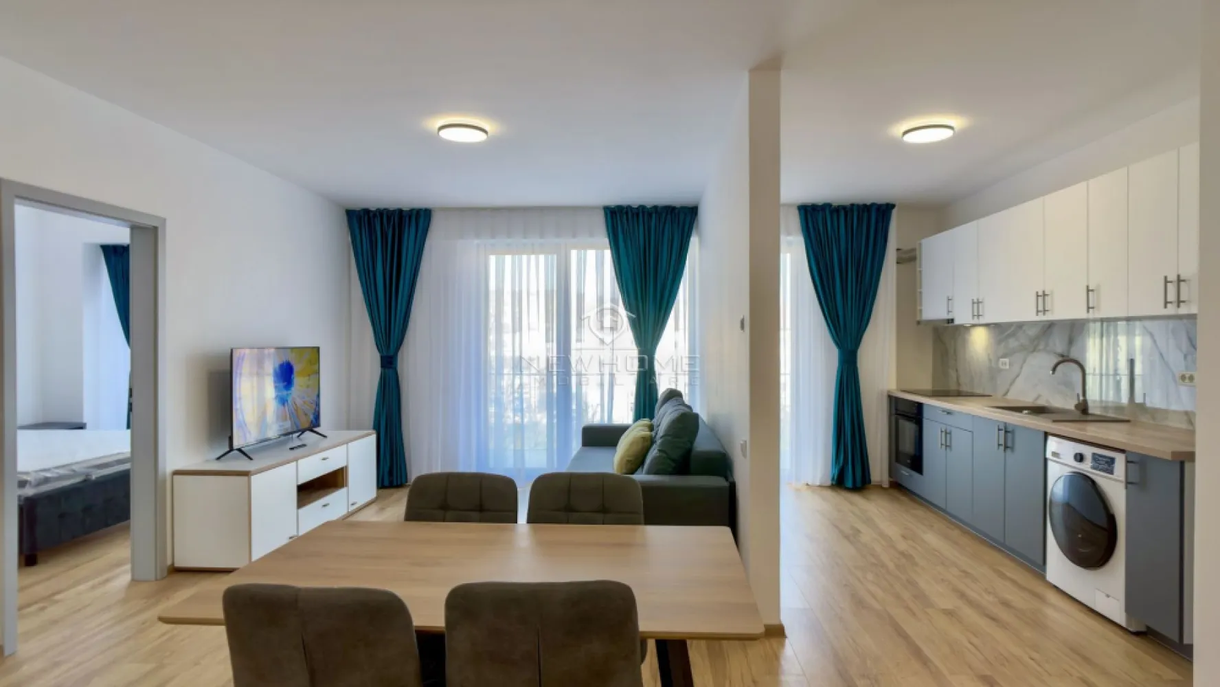 Apartament 2 camere, Zenia, zona Plopilor - New HOME Imobiliare ofera in EXCLUSIVITATE, apartament modern cu 2 camere semidecomandat, situat in ansamblui rezidential ZENIA, cartierul Plopilor. Apartamentul este amplasat la etajul 2 din 7 al unui imobil nou., dotat cu 2 lifturi. Dispune de suprafata utila de 55 mp + terasa de 7 mp. Compus din: hol, living open space impreuna cu bucataria, dormitor, baie. Pentru confortul Dvs. se inchiriaza mobilat/utilat, cum se vede in poze, electrocasnice moderne de calitate, loc de PARCARE subteran la pretul de 50€ pe luna. Avand in vedere poziția si avantajele zonei este una de interes maxim, datorita pozitionarii fiind in apropiere de parcul Central, Cluj Arena, sala Sporturilor, etc. Pentru mai multe informatii si pentru a programa o vizionare, contactati-ne cu incredere!