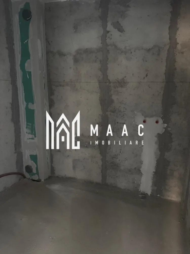 Apartament 2 Camere | 56 mpu | etaj 1 | Selimbăr - MAAC Imobiliare vă propune spre vânzare un apartament modern cu 2 camere decomandate, situat în Șelimbăr, într-un imobil nou construit în anul 2026, la doar câteva minute de Sibiu.

Caracteristici principale

• suprafață utilă de 56 mp
• terasă de 6.43 mp cu vedere deschisă spre munți
• etaj 1
• loc de parcare inclus
• imobil nou, modern

Compartimentare și spații interioare

• living cu bucătărie open-space – 31.95 mp
• dormitor – 13.84 mp
• baie – 5.75 mp
• hol – 4.35 mp

Dotări și finisaje

• centrală termică proprie
• calorifere montate
• pereți gletuiți
• instalații electrice și sanitare trase
• tâmplărie PVC de calitate
• ușă de acces securizată
• sistem de supraveghere video pentru imobil

 Pentru mai multe detalii sau pentru programarea unei vizionări, vă rugăm să ne contactați și să menționați ID-ul proprietății: CP3120604.