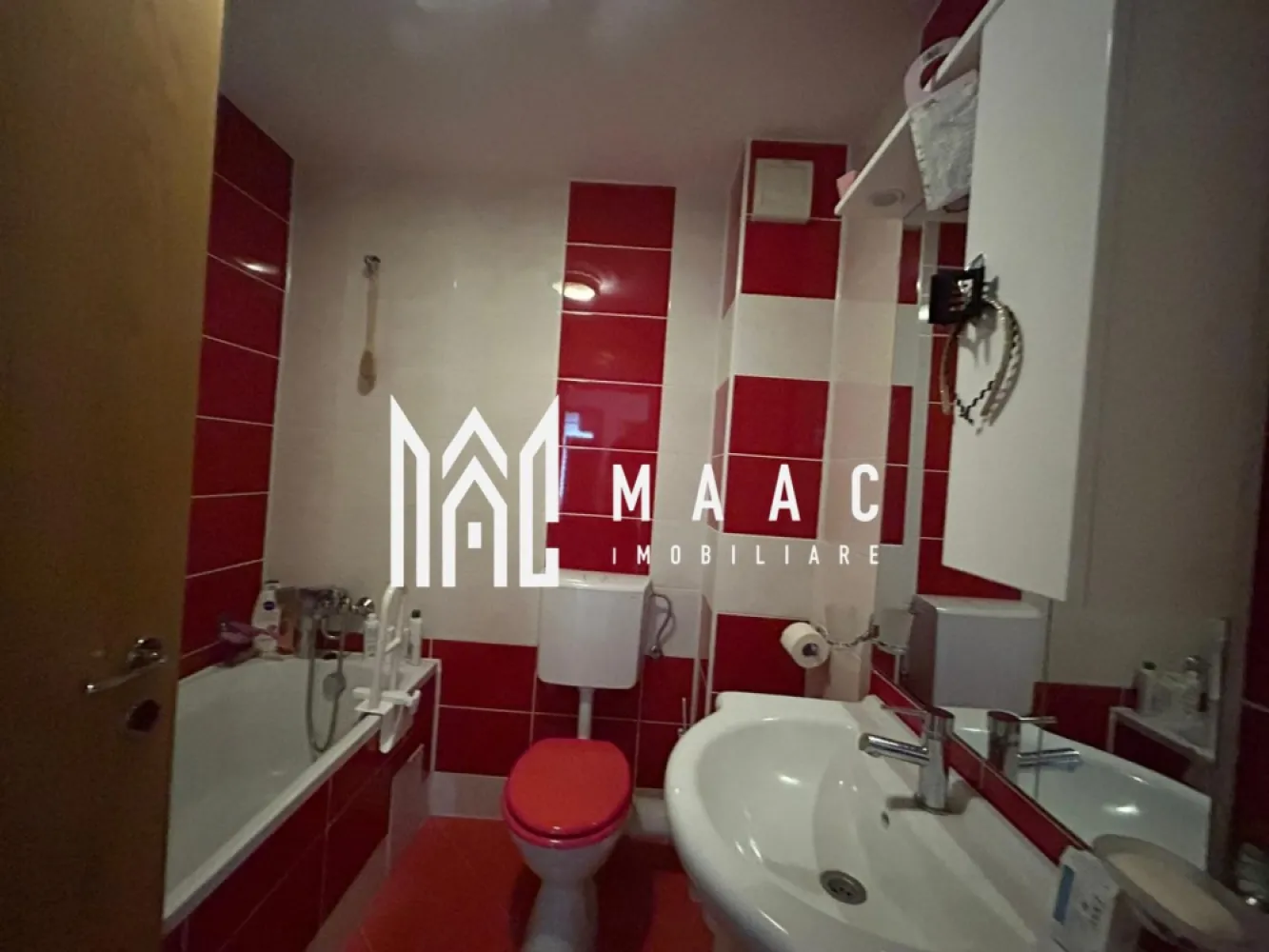 Apartament 3 Camere | Etaj 1 | Loc de Parcare | Selimbar