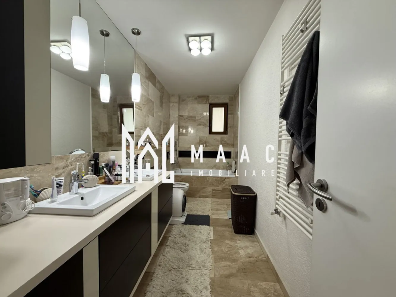 Apartament 3 camere | Gradina 159 MP | 2 Parcari | Selimbar
