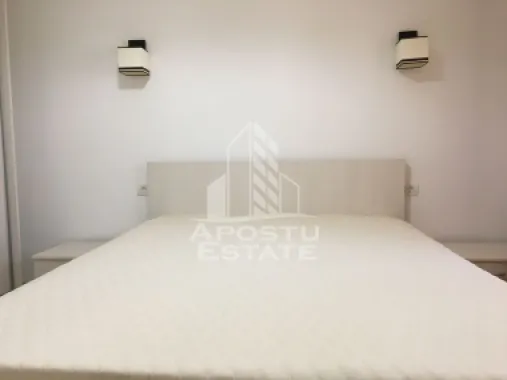 Apartament cu 3 camere, de inchiriat , Dumbravita