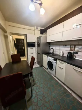 De inchiriat apartament cu 2 camere zona Gării, Universitate, 380 E