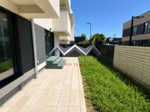 Apartament 3 camere premium + curte 30 mp | prima închiriere
