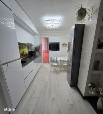 Vindem apartament cu 3 camere, Crângasi