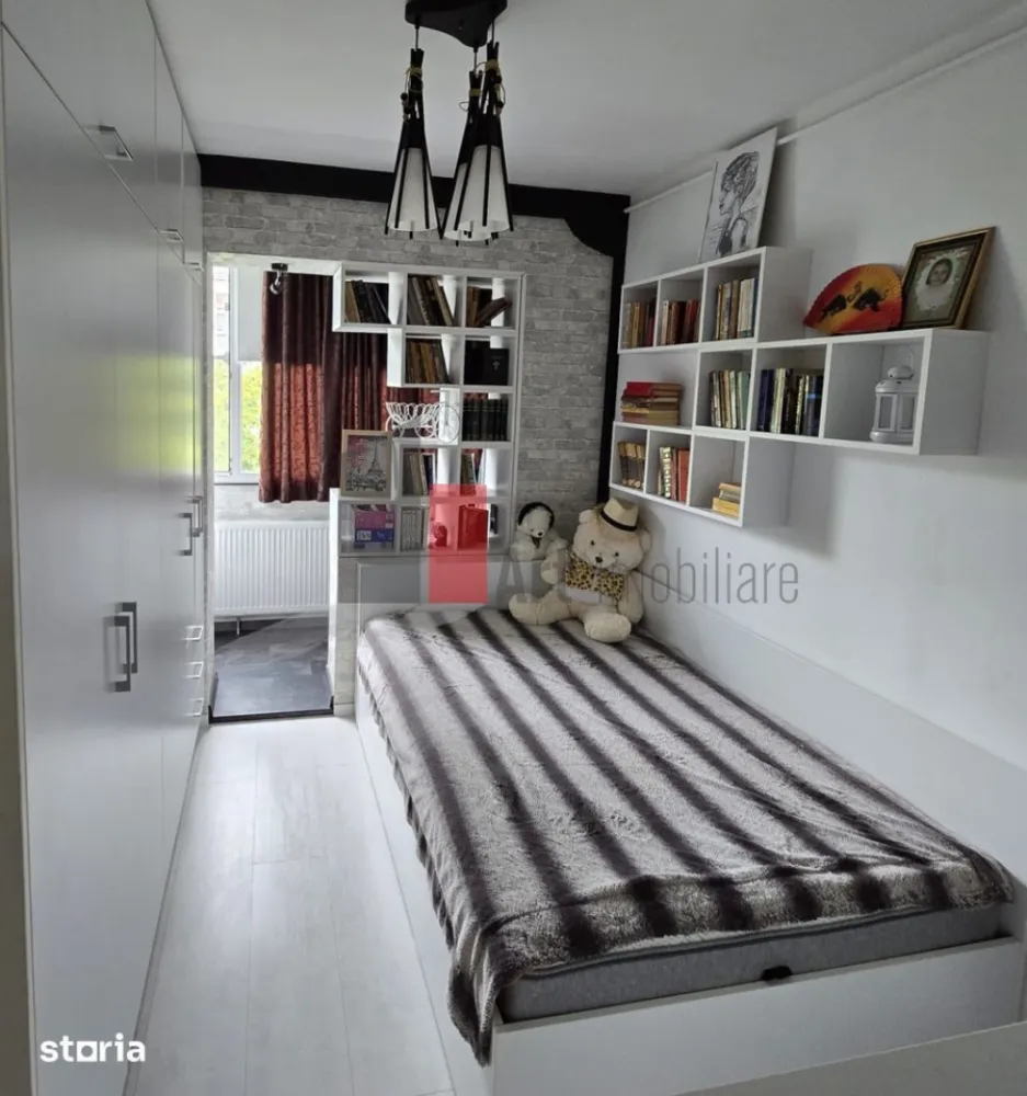 Vindem apartament cu 3 camere, Crângasi