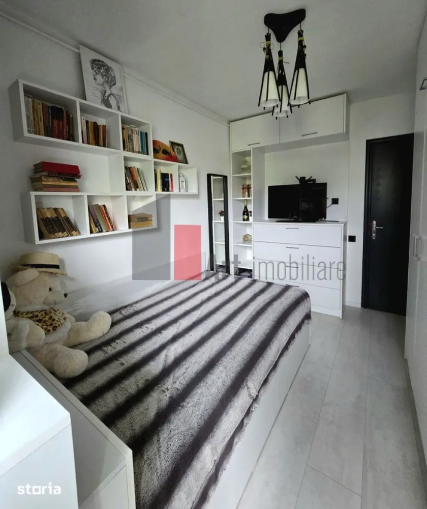 Vindem apartament cu 3 camere, Crângasi