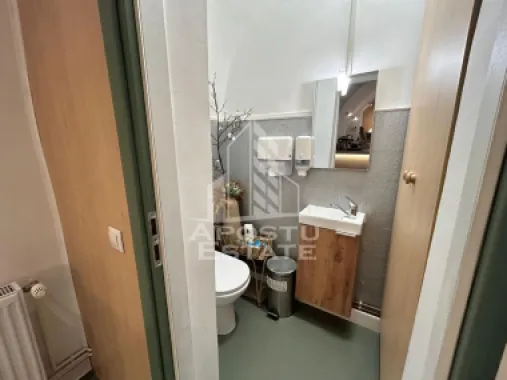 Spatiu comercial stradal, 50 mp + terasa, Ultracentral - Piata Unirii