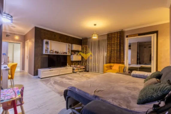 3 camere,lux,parcare, bloc nou, 2 bai, Vivido zona FSEGA, Iulius Mall