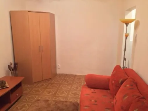 Garsonieră de vânzare – zona Bd-ul Lacul Tei