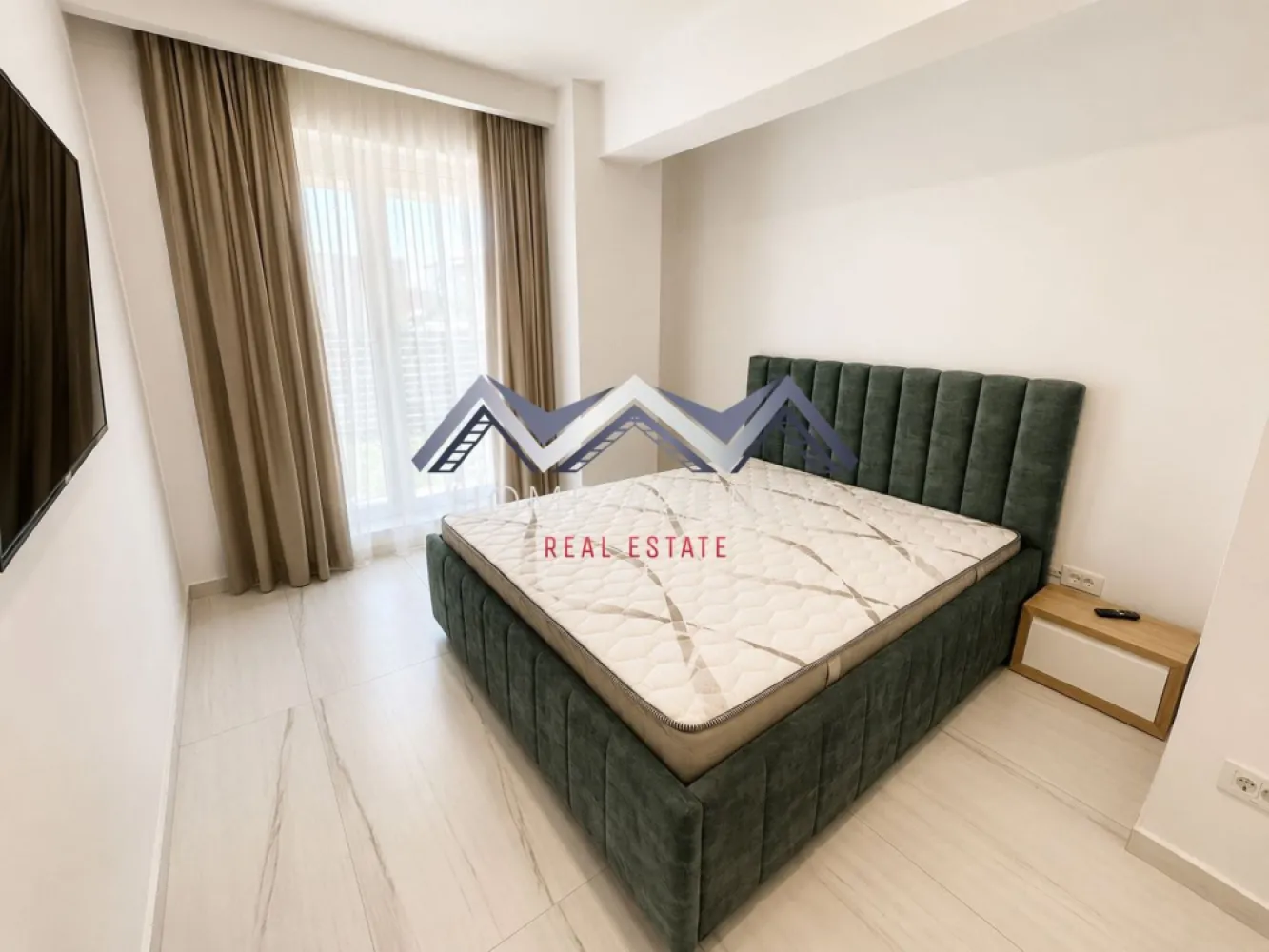Apartament 3 camere premium + curte 100 mp | prima închiriere