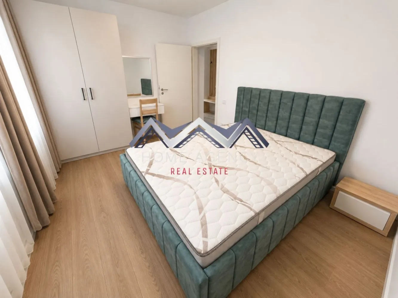Apartament 3 camere premium + curte 30 mp | prima închiriere