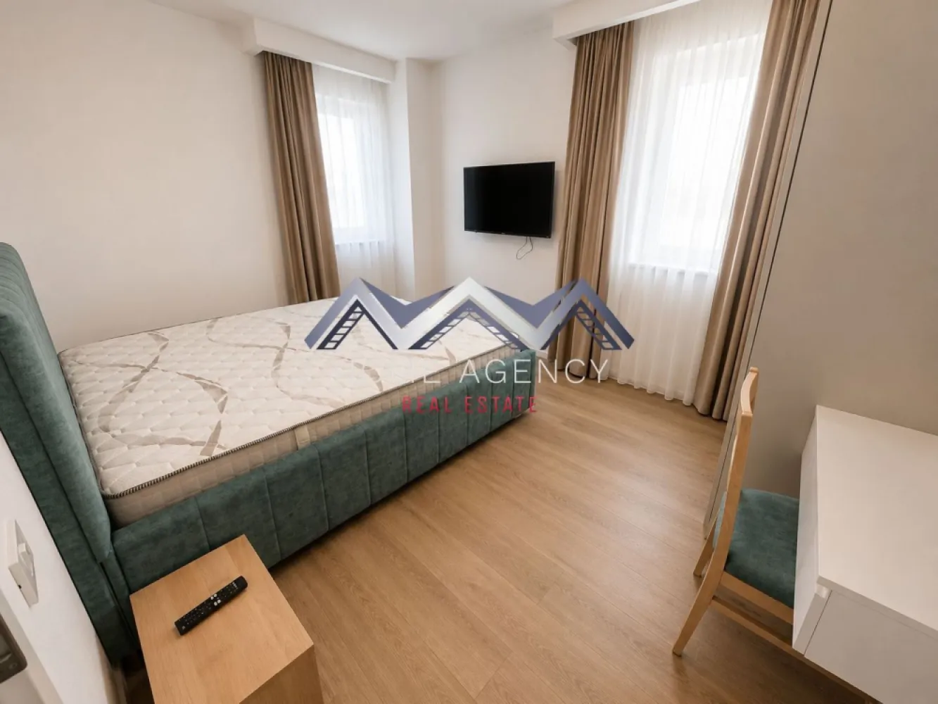 Apartament 3 camere premium + curte 30 mp | prima închiriere