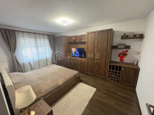Apartament cu 3 camere, decomandat – Zona Fortuna