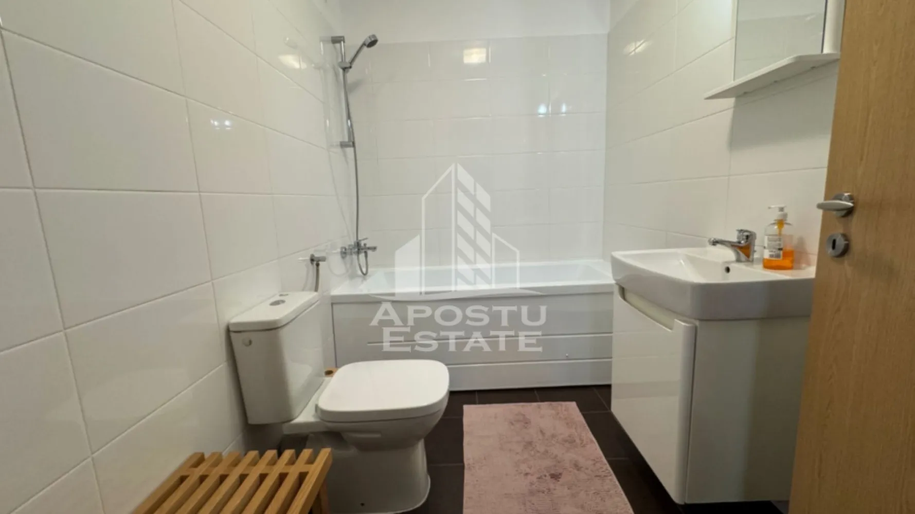 Apartament cu 3 camere, de inchiriat, zona Torontal, Timisoara