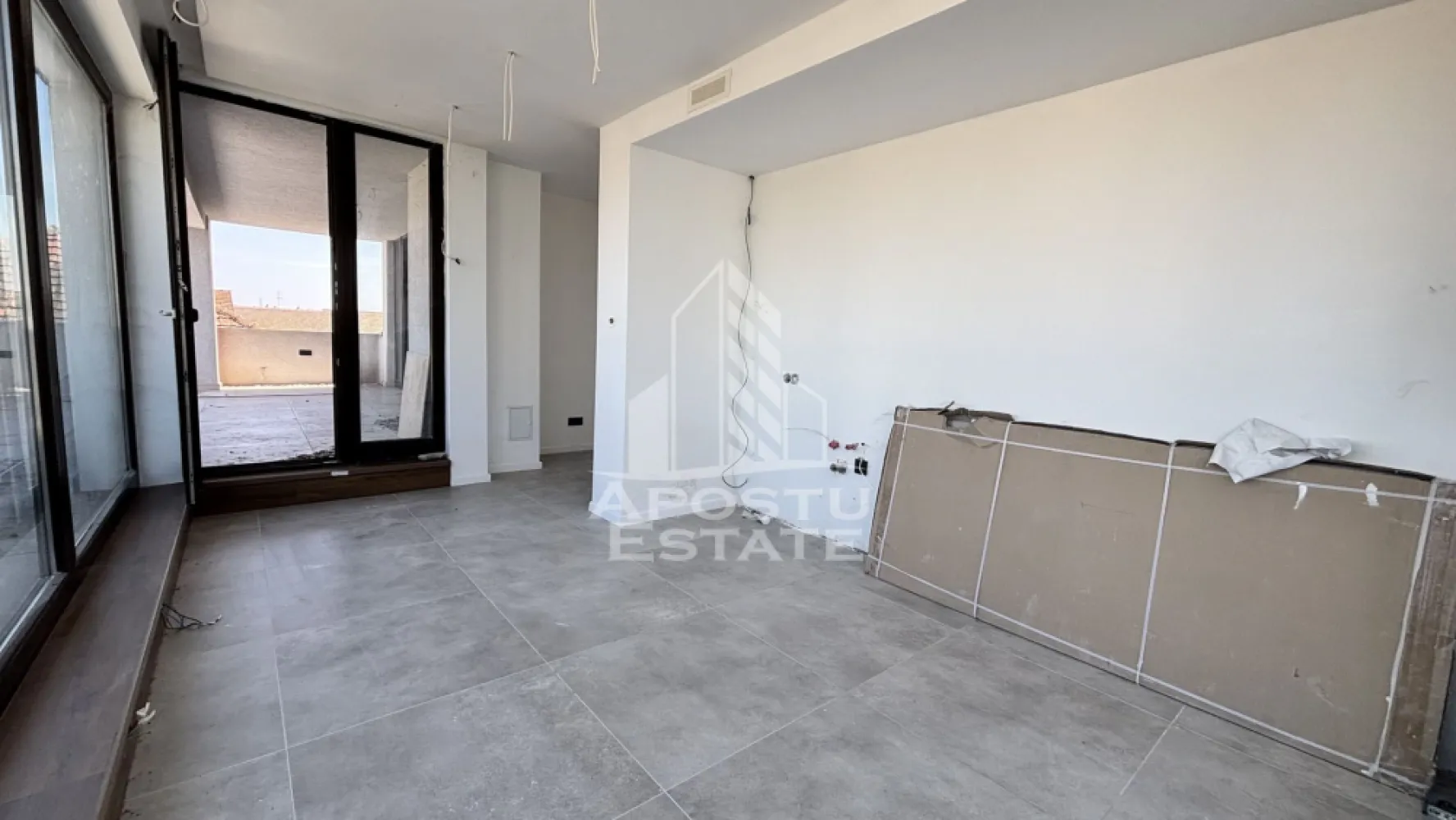 PENTHOUSE superb cu 3 camere si terasa mare in Timisoara | COMISION 0