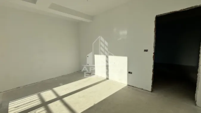 Apartament cu 2 camere, decomandat, etaj intermediar,zona Ciarda Rosie