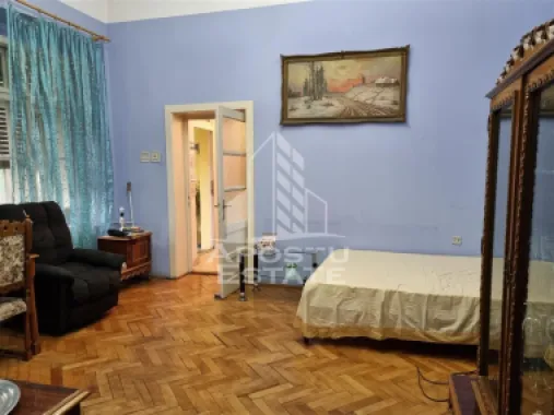 Apartament cu 4 camere de inchiriat, Ultraentral, Timisoara