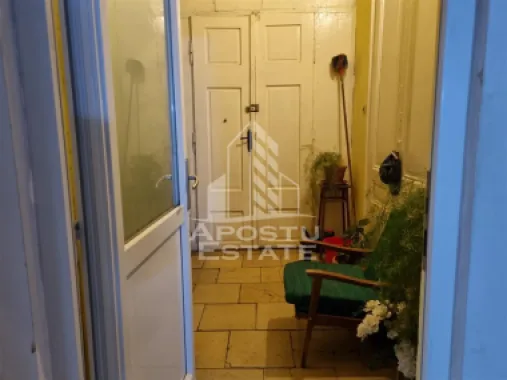 Apartament cu 4 camere de inchiriat, Ultraentral, Timisoara