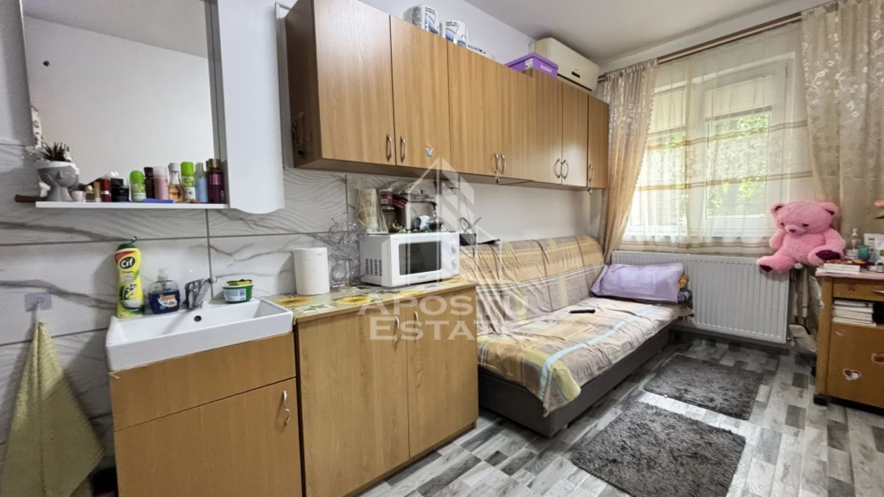 3 camere de camin renovate, mobilate si utilate, zona Dambovita