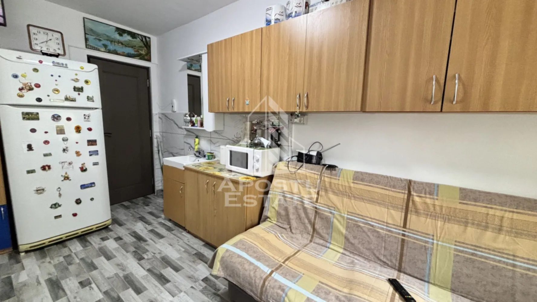 3 camere de camin renovate, mobilate si utilate, zona Dambovita