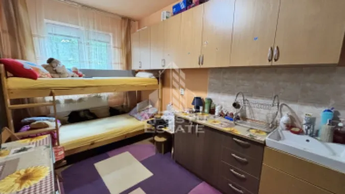 3 camere de camin renovate, mobilate si utilate, zona Dambovita