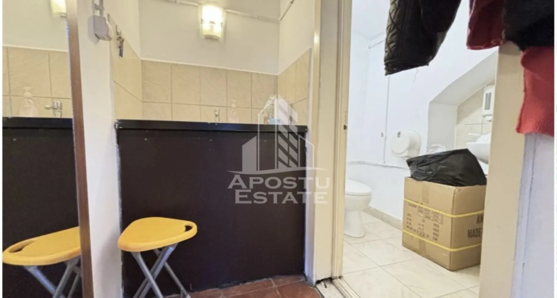 SAD cu 3 camere + spatiu comercial la demisol,