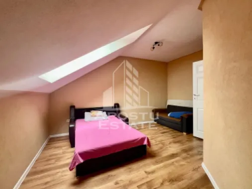 Jumatate de duplex de vanzare cu 6 camere in Mosnita Noua, Timisoara
