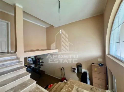 Jumatate de duplex de vanzare cu 6 camere in Mosnita Noua, Timisoara