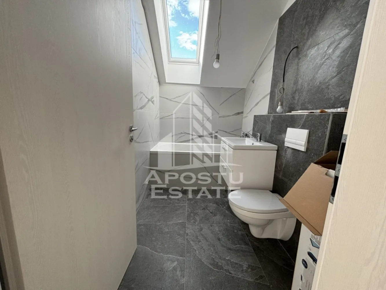 Apartament de vanzare cu 2 camere, decomandat, Ciarda Rosie, Timisoara