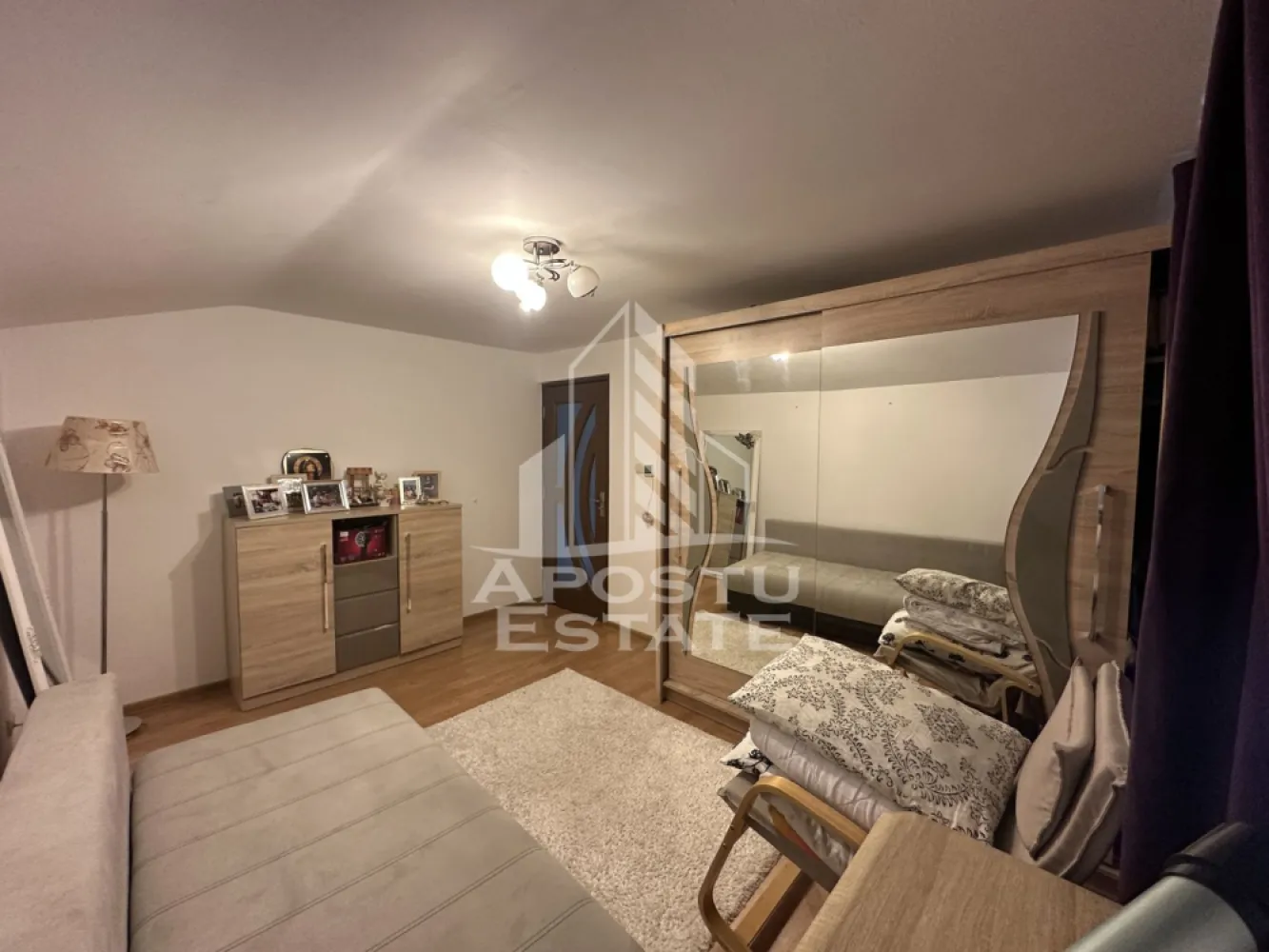 Duplex cu 4 camere si 2 bai complet mobilat si utilat in Giroc.