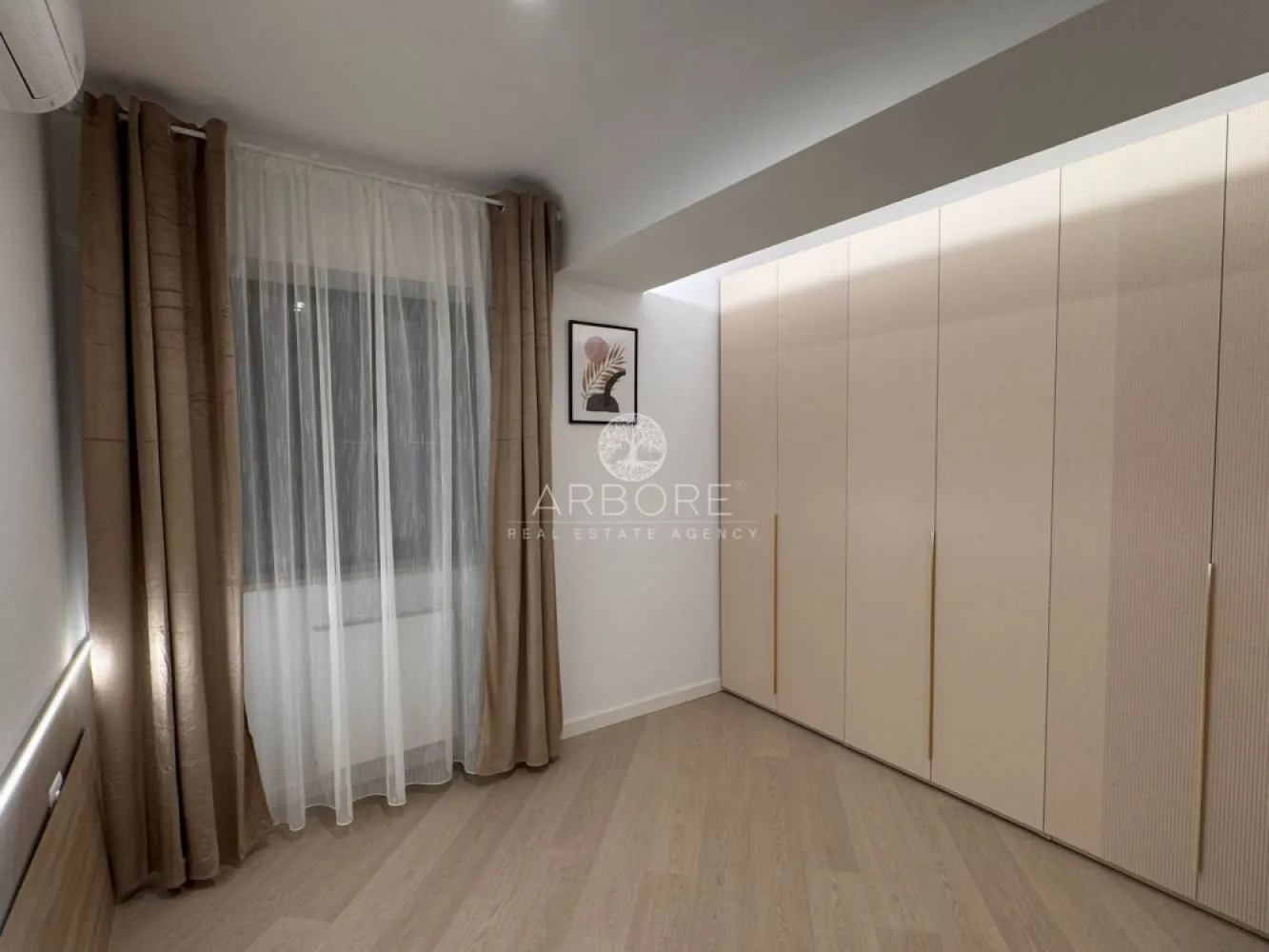 Apartament 3 camere de lux de închiriat mobilat si utilat – Pipera