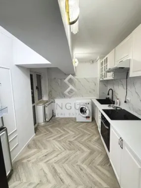 3 camere 92mp, Unirii 78 - Alba Iulia, recent renovat, prima inchiriere, centrala termica, vedere libera spre blvd
