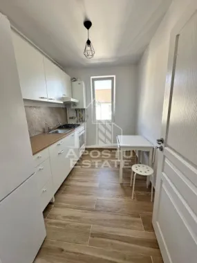 Apartament 1 camera de inchiriat, loc de parcare, Giroc