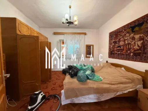Casă 3 Camere | Curte 400 MP | Zonă Centrală