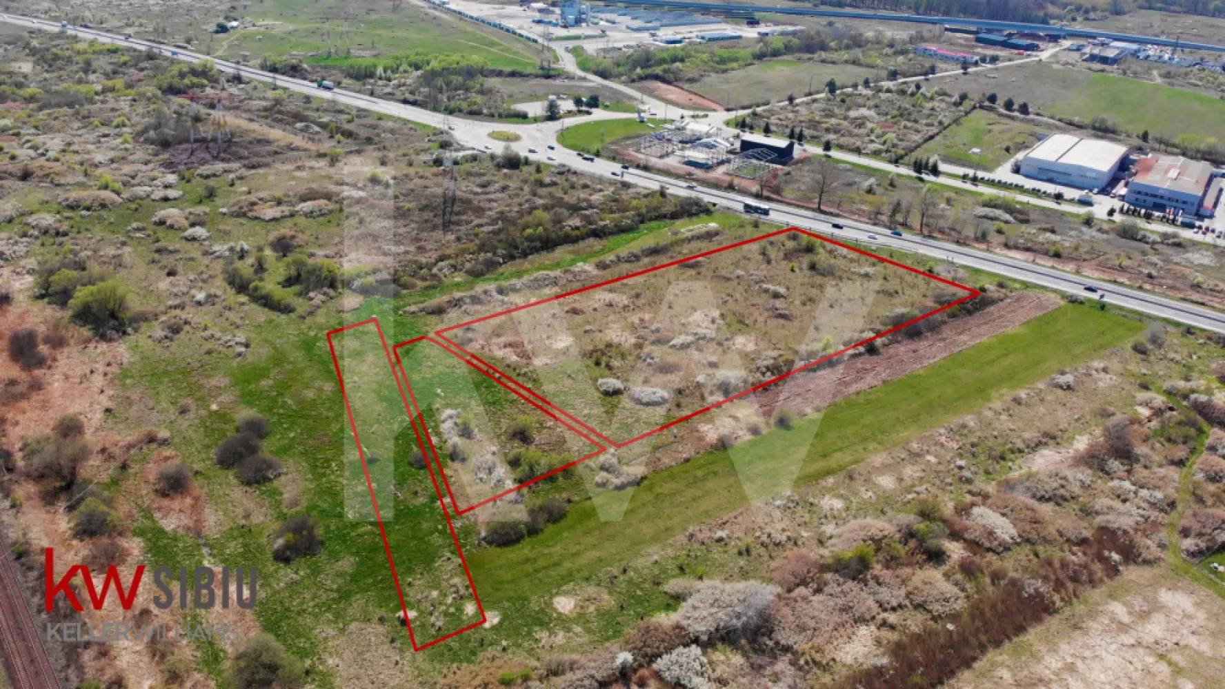 De Vanzare Terenuri 16.232 mp - Zona industriala Selimbar - Terenuri cu potențial ridicat industrial și logistic, situate în zona Mohu – Șelimbăr DE VANZARE
Coordonate GPS: 45.73646, 24.21086

Acces rapid și vizibilitate excelentă din DN1, una dintre cele mai importante artere de tranzit și transport din zona Sibiului. 
Proprietățile însumează 16.232 mp și reprezintă o oportunitate strategică pentru dezvoltatori, investitori sau companii care urmăresc dezvoltarea unei platforme industriale moderne, hale logistice, spații de producție, depozitare sau servicii conexe.

Amplasamentul beneficiază de poziționare foarte bună pentru activități industriale și comerciale, cu acces facil pentru trafic greu, conexiune rapidă către Sibiu, viitoarea centură ocolitoare de Sud și autostrada A1, ceea ce îl transformă într-un punct ideal pentru operațiuni logistice, distribuție sau activități de producție.

Terenurile sunt compacte și permit configurarea eficientă a unor dezvoltări industriale ample, cu posibilitatea realizării de:

- hale logistice și de depozitare;
- unități de producție;
- showroom-uri industriale;
- parc logistic sau industrial;
- platforme pentru servicii și activități comerciale conexe;
- investiții speculative cu perspectivă ridicată de creștere a valorii.

Suprafețele celor 3 terenuri alipite sunt:
10.306 mp , 2.174 mp , 3.752 mp - total 16.232 mp

Puteti accesa prin google maps dimensiunile exacte ale parcelelor conform geometriei Eterra, va trimitem link la cerere prin mesaj/mail sau la telefon fara niciun cost.

Dimensiuni parcele:
- Lățime 63m, Lungime 173m - 10.306mp
- Lățime 46m/26m, Lungime 63m/60m - 2.174mp
- Lățime 20m, Lungime 185m - 3.752 mp

Un avantaj major al proprietății îl reprezintă deschiderea și configurarea terenurilor, care permit acces facil și flexibilitate în proiectare, aspect esențial pentru dezvoltări industriale eficiente și pentru circulația vehiculelor de mare tonaj.

Zona se află într-un proces accelerat de dezvoltare economică și industrială, fiind una dintre direcțiile naturale de extindere ale municipiului Sibiu și ale platformelor logistice din jurul DN1 și autostrăzii A1.

Pentru investitorii care urmăresc dezvoltarea unei platforme industriale într-o zonă cu acces strategic și potențial ridicat de valorizare pe termen mediu și lung, această proprietate reprezintă o oportunitate rară în piața locală.

Pentru informații suplimentare, documentație sau organizarea unei vizionări în teren, vă invităm să ne contactați.