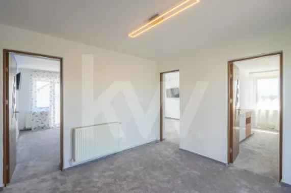 Casă individuală în Veterani, curte liberă 400 mp, zonă foarte căutată!