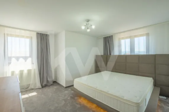 Casă individuală în Veterani, curte liberă 400 mp, zonă foarte căutată!