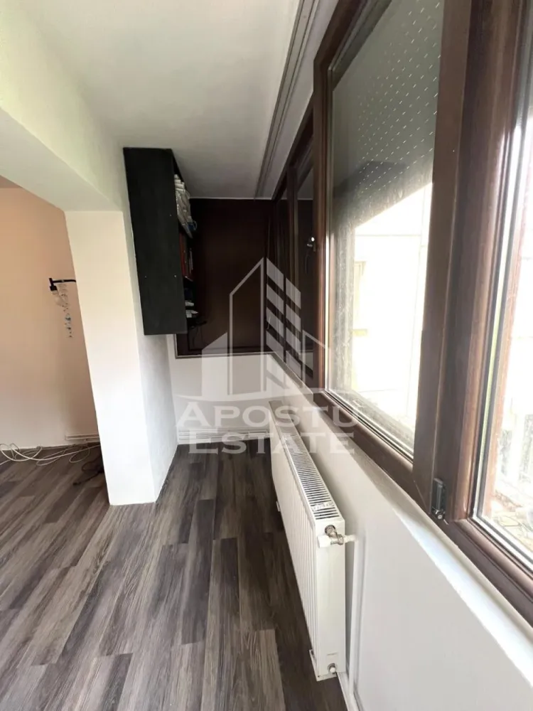 Apartament cu 3 camere de inchiriat, centrala proprie, Dorobantilor
