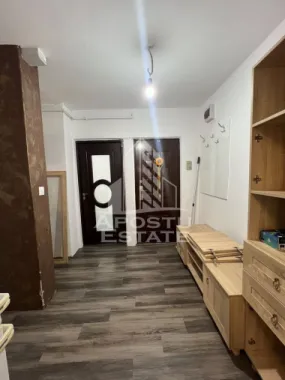 Apartament cu 3 camere de inchiriat, centrala proprie, Dorobantilor